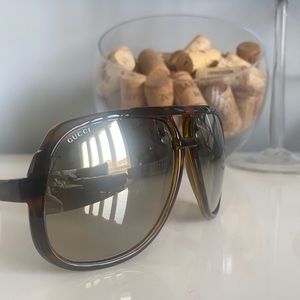 Beand new sunglasses GUCCI